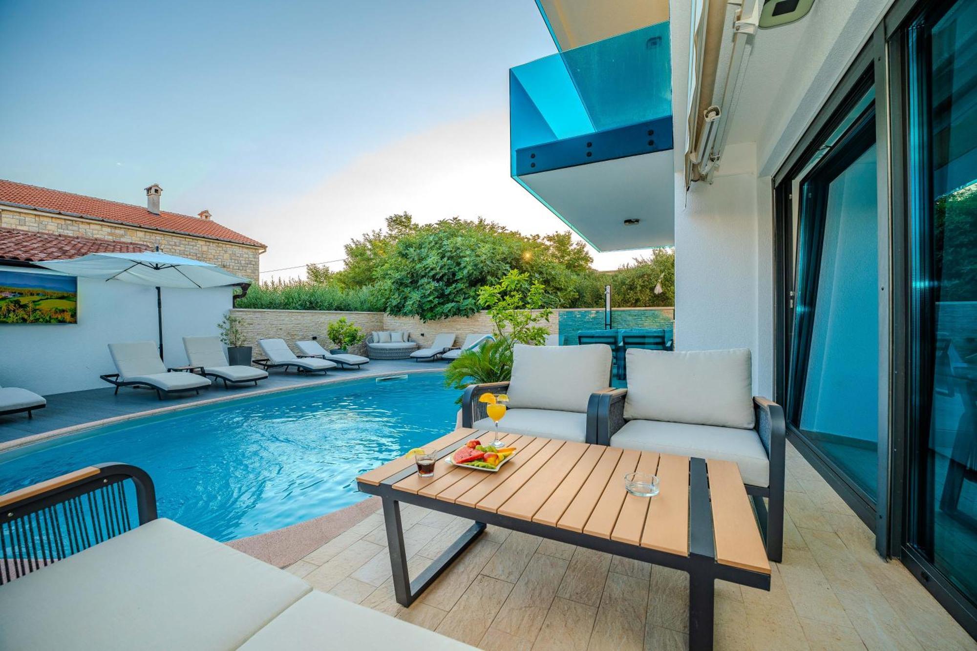 Luxury Apartments Vilamaloca Vir Kültér fotó