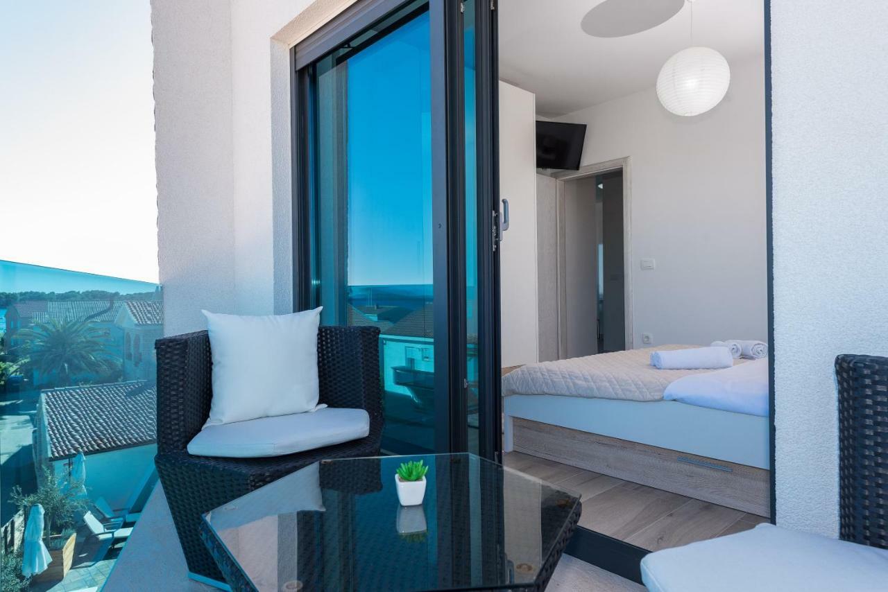 Luxury Apartments Vilamaloca Vir Kültér fotó